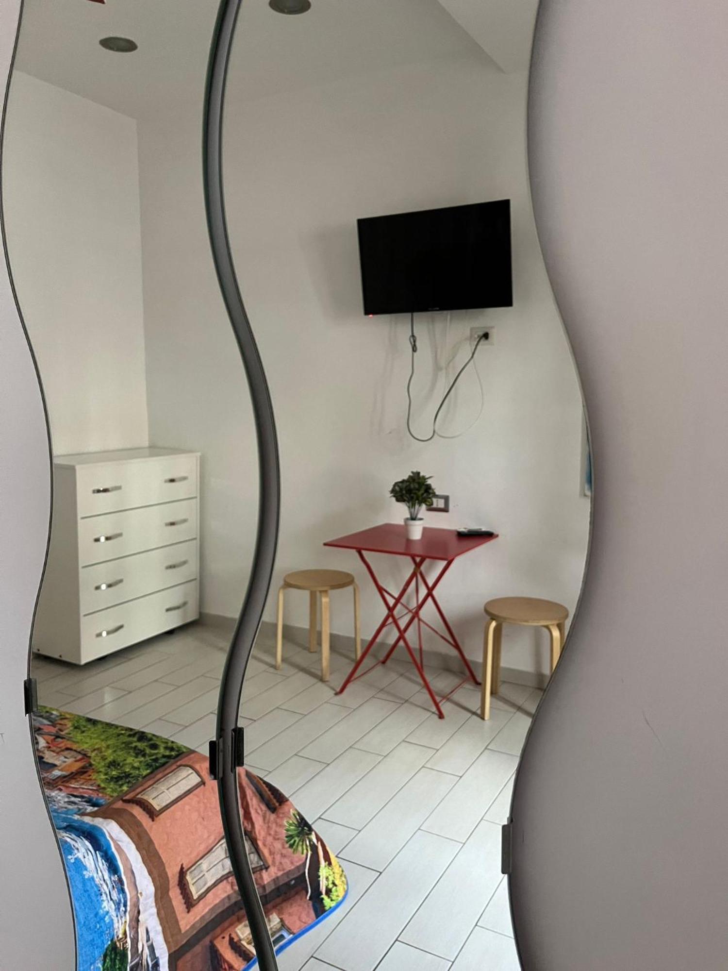 Family Room Портичи Экстерьер фото